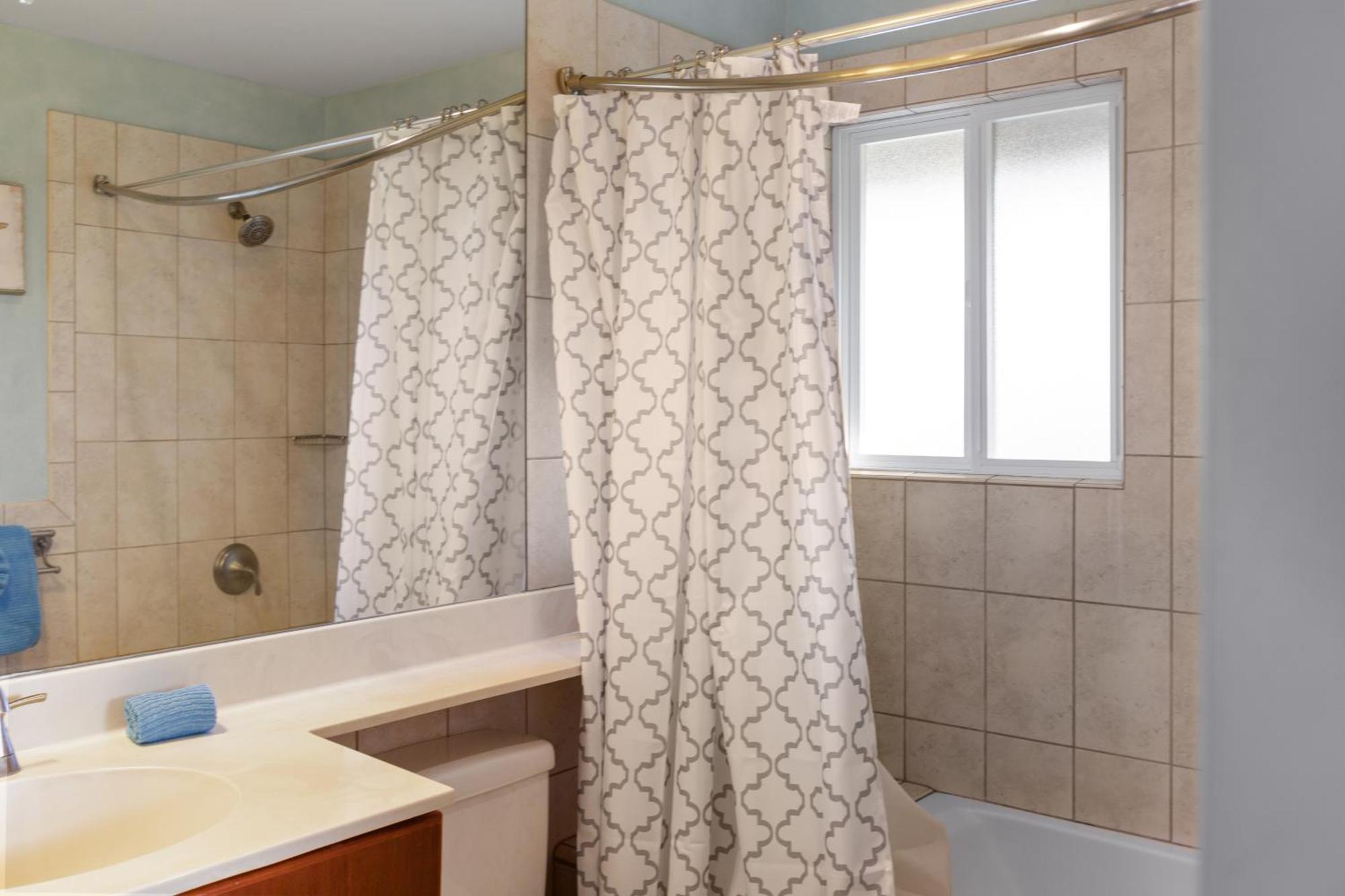 Plumeria Suite, 2-Bedrooms, Sleeps 6, Pool & Bbq, Pre-Renovation Summer Sale Кихей Экстерьер фото